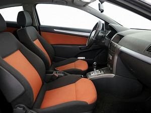 Opel Astra GTC ATM 1.4 66kW (6 foto / 7)