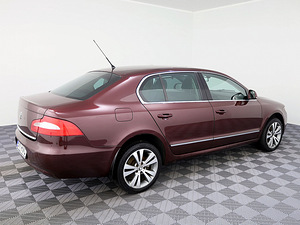 Skoda Superb Highline ATM 2.0 TDI 125kW (3 foto / 9)