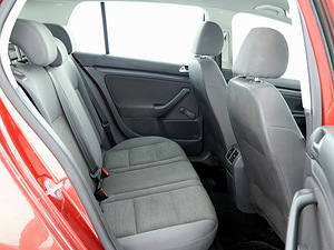 Volkswagen Golf Comfortline LPG ATM 1.6 75kW (7 foto / 9)