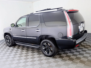 Cadillac Escalade Luxury LPG ATM 6.2 301kW (4 foto / 8)