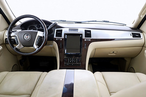 Cadillac Escalade Luxury LPG ATM 6.2 301kW (5 foto / 8)