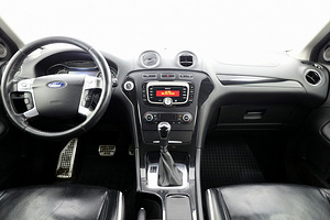 Ford Mondeo Titanium X Facelift ATM 2.0 TDCi 103kW (5 foto / 7)