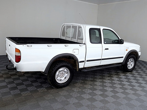 Ford Ranger Pickup 4x4 2.5 TDCi 80kW (3 foto / 7)