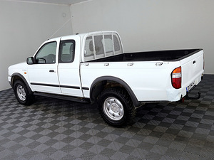 Ford Ranger Pickup 4x4 2.5 TDCi 80kW (4 foto / 7)
