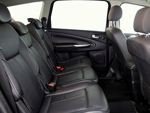 Ford S-MAX Titanium X Facelift 2.0 TDCi 100kW (7 foto / 7)