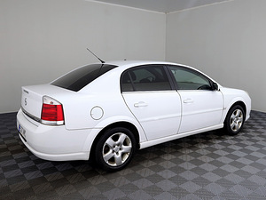 Opel Vectra Cosmo Facelift 2.2 114kW (3 foto / 7)