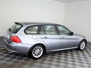 BMW 318 Touring Facelift 2.0 D 105kW (3 foto / 8)