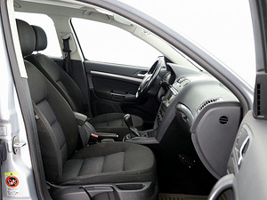 Skoda Octavia Comfortline 1.9 TDI 77kW (6 foto / 7)