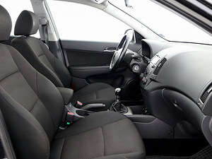 Hyundai i30 Elegance Facelift 1.6 93kW (6 foto / 7)