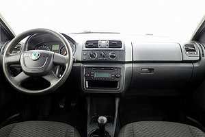 Skoda Fabia Comfortline Facelift 1.6 TDI 55kW (5 foto / 7)