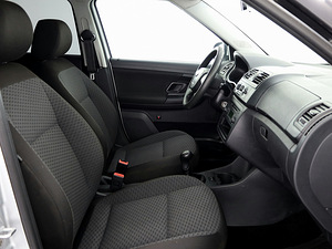 Skoda Fabia Comfortline Facelift 1.6 TDI 55kW (6 foto / 7)