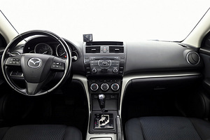 Mazda 6 Elegance Facelift ATM 2.0 114kW (5 foto / 7)