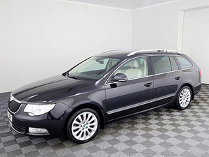 Skoda Superb Highline ATM 1.8 118kW (2 foto / 8)
