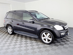 Mercedes-Benz GL 320 Luxury 3.0 CDI 165kW (1 foto / 8)