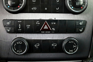 Mercedes-Benz GL 320 Luxury 3.0 CDI 165kW (8 foto / 8)