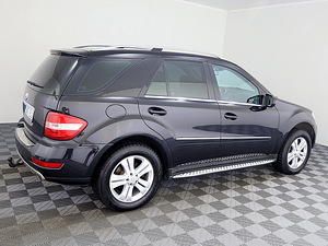 Mercedes-Benz ML 300 Luxury Facelift ATM 3.0 CDI 140kW (3 foto / 7)