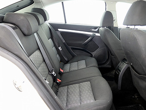 Skoda Octavia Comfortline Facelift ATM 1.9 TDI 77kW (7 foto / 7)