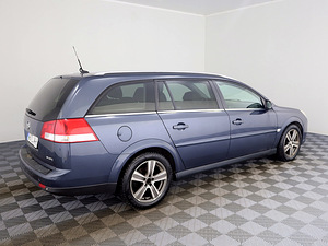 Opel Vectra Luxury Facelift 1.9 CDTi 88kW (3 foto / 7)