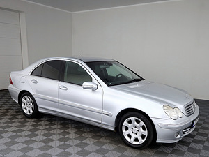 Mercedes-Benz C 220 Elegance Facelift ATM 2.1 CDI 110kW (1 foto / 8)