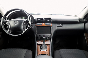 Mercedes-Benz C 220 Elegance Facelift ATM 2.1 CDI 110kW (5 foto / 8)