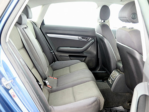 Audi A6 Comfortline Quattro ATM 3.0 TDI 165kW (7 foto / 7)