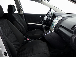 Toyota Corolla Verso Linea Sol Facelift 2.2 D-4D 100kW (6 foto / 7)