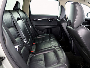 Volvo V70 Summum ATM 2.4 D5 136kW (7 foto / 7)