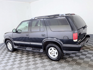 Chevrolet Blazer Luxury 4.3 V8 142kW (4 foto / 8)