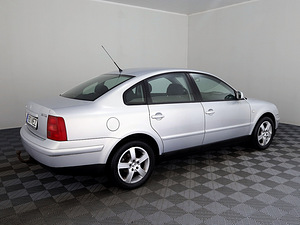 Volkswagen Passat Comfortline ATM 2.5 TDI 110kW (3 foto / 7)