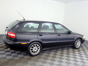 Volvo V40 Estate Facelift 1.9 120kW (3 foto / 6)