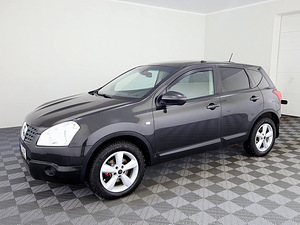 Nissan Qashqai Comfort 4x4 ATM 2.0 dCi 110kW (2 foto / 9)