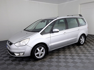 Ford Galaxy Ghia ATM 2.0 TDCi 96kW (2 foto / 9)