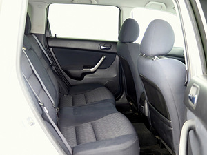 Honda Accord Elegance Facelift 2.0 114kW (7 foto / 7)