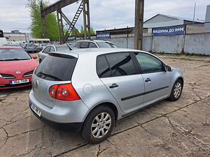Volkswagen Golf Comfortline ATM 1.6 85kW (3 foto / 7)