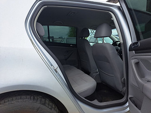Volkswagen Golf Comfortline ATM 1.6 85kW (7 foto / 7)