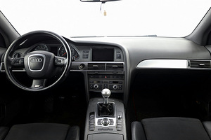 Audi A6 S-Line 2.4 130kW (5 foto / 9)
