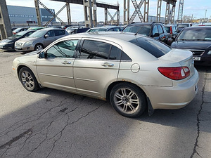 Chrysler Sebring Luxury ATM 2.4 125kW (4 foto / 7)