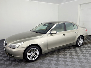 BMW 525 xDrive Executive ATM 2.5 160kW (2 foto / 7)