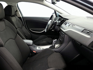 Citroen C5 Elegance Facelift ATM 1.6 115kW (6 фото из 8)