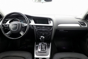 Audi A4 Comfortline ATM 1.8 118kW (5 фото из 8)