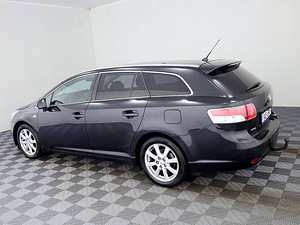 Toyota Avensis Linea Sol 2.2 D-CAT 130kW (4 фото из 8)