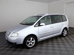 Volkswagen Touran Comfortline ATM 1.6 85kW (2 foto / 7)