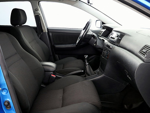 Toyota Corolla Linea Sol Facelift 1.4 D-4D 66kW (6 foto / 8)