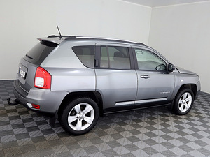Jeep Compass Comfort ATM 2.4 125kW (3 foto / 7)
