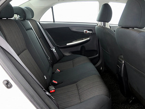 Toyota Corolla Linea Sol ATM 1.6 91kW (7 foto / 9)