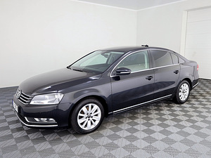 Volkswagen Passat Comfortline 1.8 118kW (2 foto / 9)