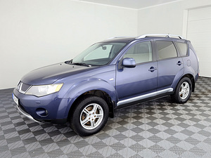 Mitsubishi Outlander Comfort 2.0 Di-D 103kW (2 foto / 7)