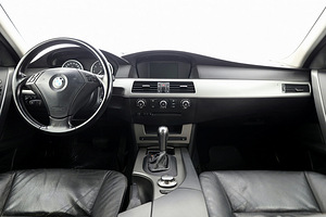 BMW 523 Executive ATM 2.5 130kW (5 foto / 7)