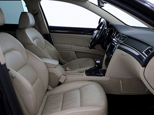 Skoda Superb Highline ATM 2.0 TDI 103kW (6 foto / 9)