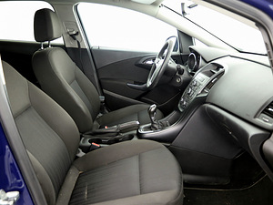 Opel Astra Sports Tourer 1.4 103kW (6 foto / 7)